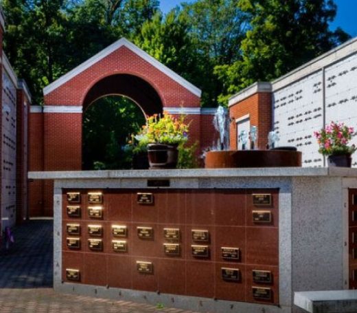 photo of the Arlington Memorial Gardens Mausoleum from the Outside