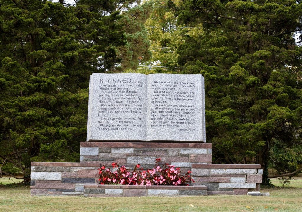 Arlington Grounds