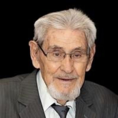 Dennis Seale Jr.